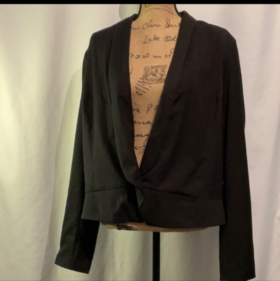 GAP Jackets & Blazers - Gap black blazer NWT